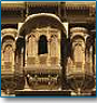 Historical Palaces and Havelis Tour