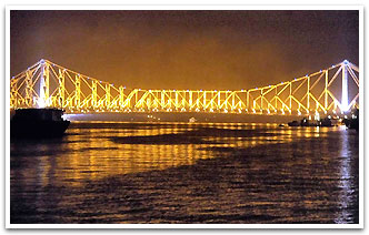 Howrah Bridge, Kolkata Travel Packages