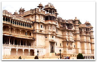 City Palace, Udaipur Travels
