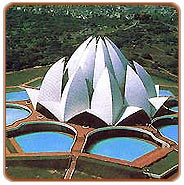 Lotus Temple, Delhi Travel Guide