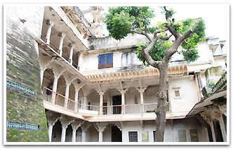 Juna Mahal, Dungarpur Travels