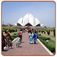 Lotus Temple, Delhi Travel Guide