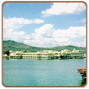 Lake Palace, Udaipur Travels & Tours